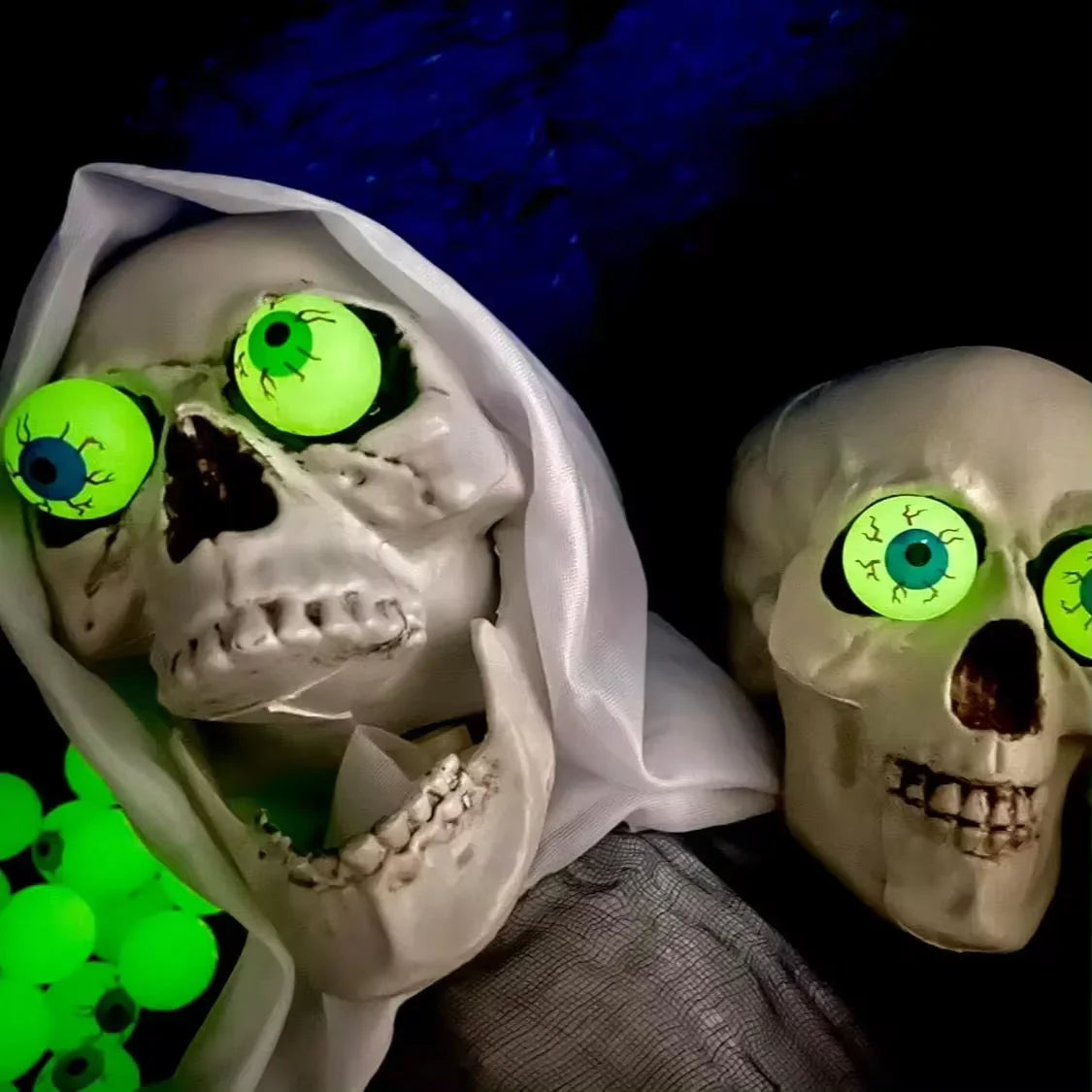 &nbsp;Luminous Halloween Eyeball Decorations”